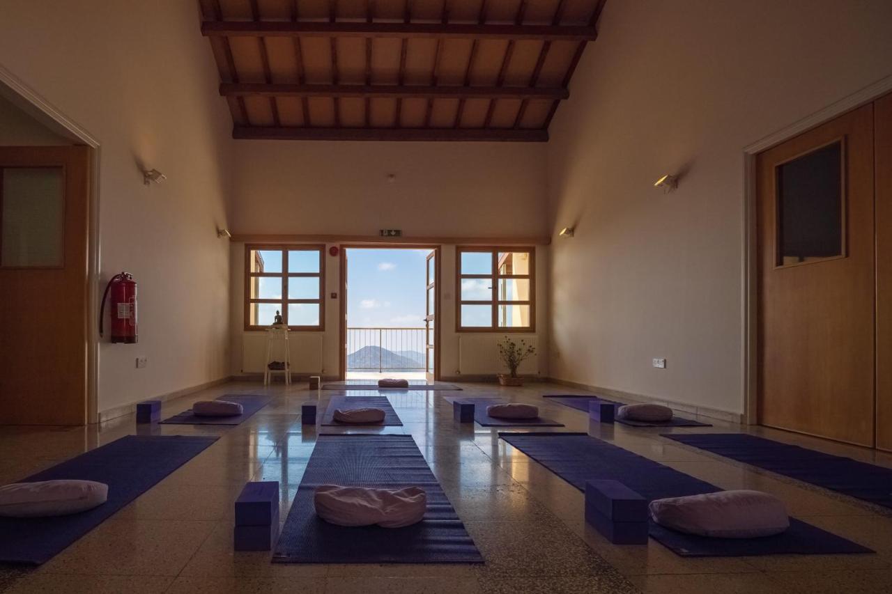 Retreat Centre Cyprus Villa Zoopiyi Ngoại thất bức ảnh